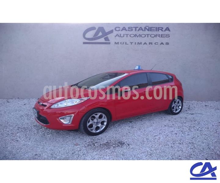 foto Ford Fiesta Kinetic Titanium usado (2013) color Rojo precio $996.000