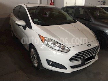 Ford Fiesta Kinetic 5P 1.6 SE Plus MT (120cv) usado (2014) color Blanco precio $680.000