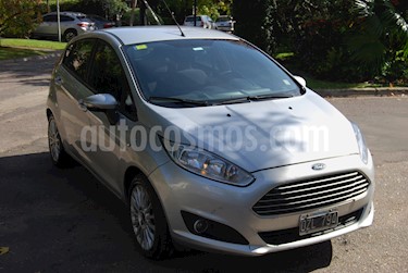 Ford Fiesta Kinetic SE Aut usado (2015) color Gris precio $500.000