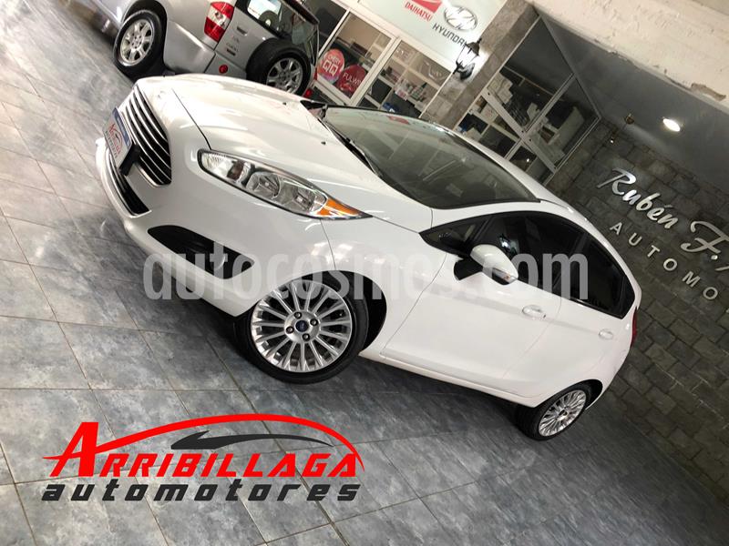 foto Ford Fiesta Kinetic SE Plus usado (2014) color Blanco Oxford precio $820.000