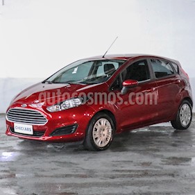 Ford Fiesta Kinetic S usado (2017) color Rojo Rubi precio $620.000