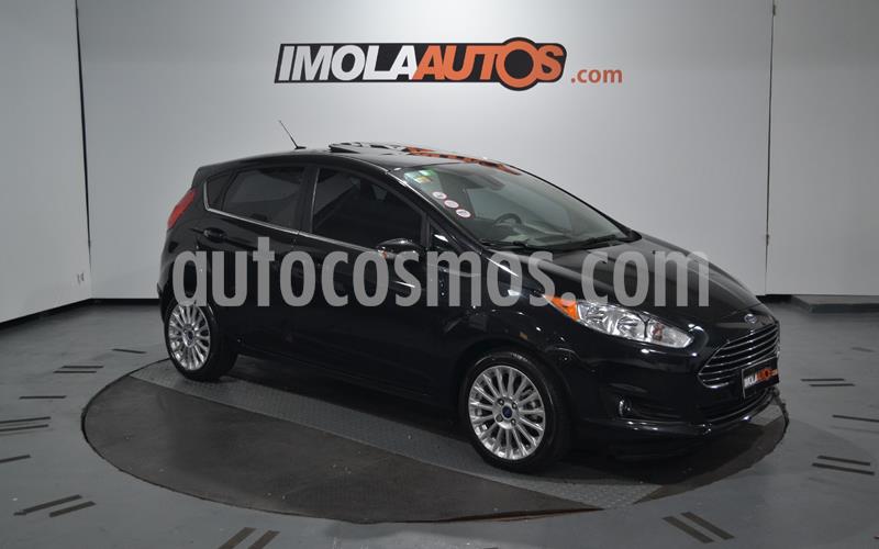 Ford Fiesta Kinetic Titanium usado (2015) color Negro Perla precio $760.000