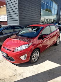 Ford Fiesta Kinetic Titanium usado (2012) color Rojo Sport precio $555.000
