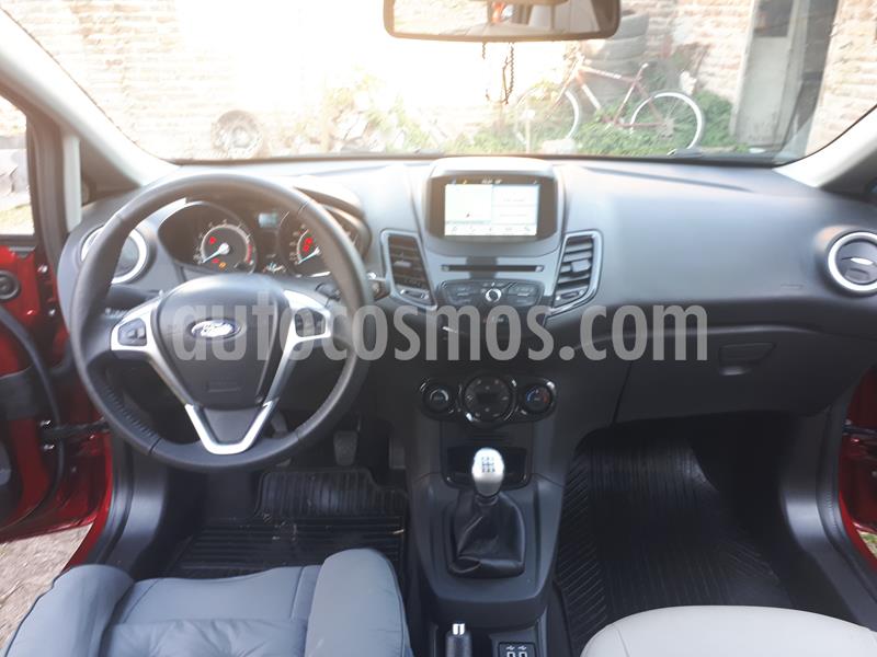 foto Ford Fiesta Kinetic Titanium usado (2019) color Rojo Rubí precio $1.200.000