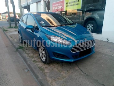 foto Ford Fiesta Kinetic SE usado (2017) color Azul Celeste precio $600.000