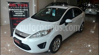 foto Ford Fiesta Kinetic SE Plus usado (2013) color Blanco precio $430.000