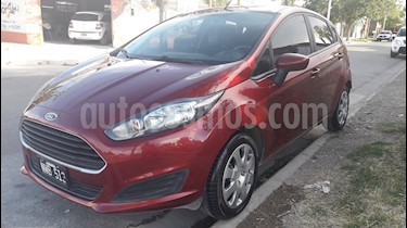 Foto venta Auto usado Ford Fiesta Kinetic S (2014) color Rojo Rubi precio $300.000