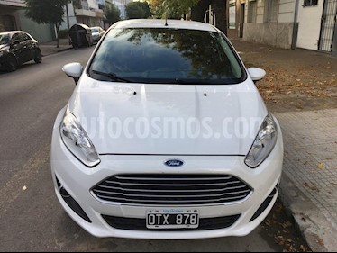 Foto venta Auto usado Ford Fiesta Kinetic SE Plus (2015) color Blanco Oxford precio $420.000