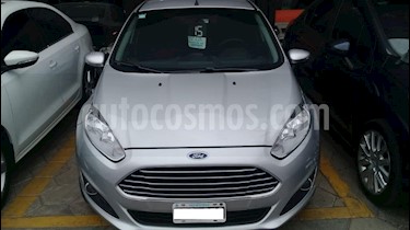 Ford Fiesta Kinetic SE usado (2015) color Gris Claro precio $550.000