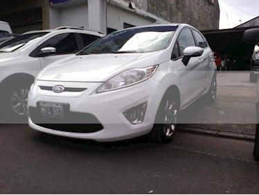 Foto venta Auto usado Ford Fiesta Kinetic Titanium (2013) color Blanco precio $329.000