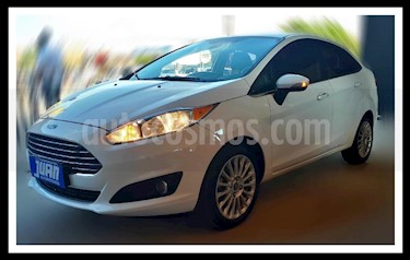 Foto venta Auto usado Ford Fiesta Kinetic Titanium (2014) color Blanco precio $475.000