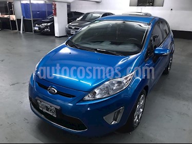foto Ford Fiesta Kinetic Titanium usado (2013) color Azul precio $324.000
