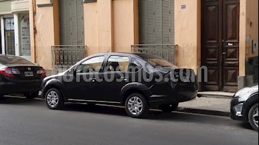 Foto Ford Fiesta Max One Ambiente Plus usado (2011) color Gris Grafito precio $185.000