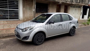 Foto venta Auto Usado Ford Fiesta Max Ambiente (2012) color Gris