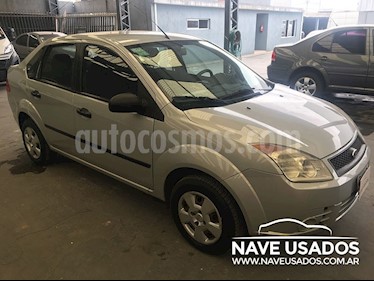 Foto venta Auto usado Ford Fiesta Max Ambiente (2009) color Gris precio $175.000