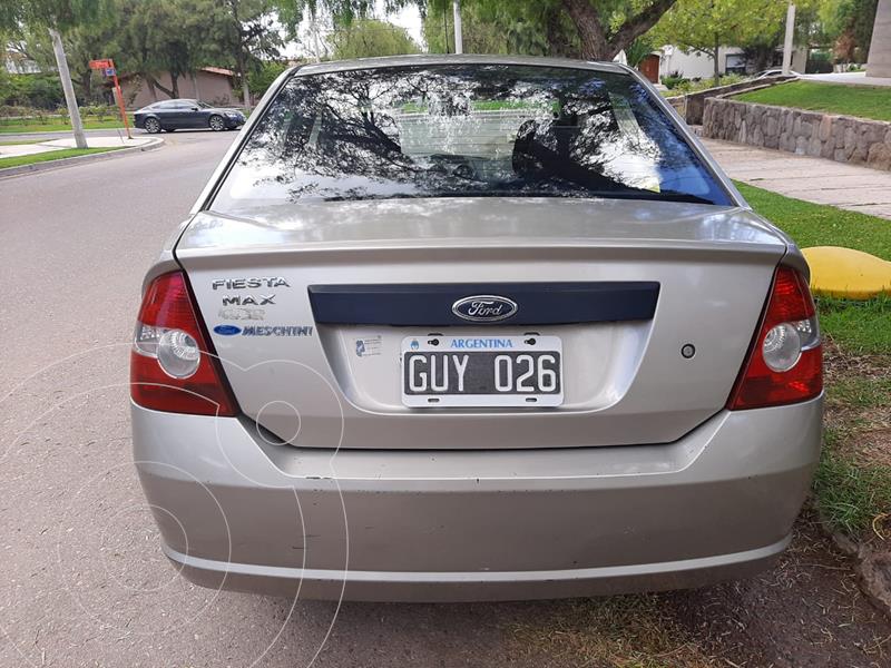Ford Fiesta Max Ambiente Plus usado (2008) color Bronce precio $480.000