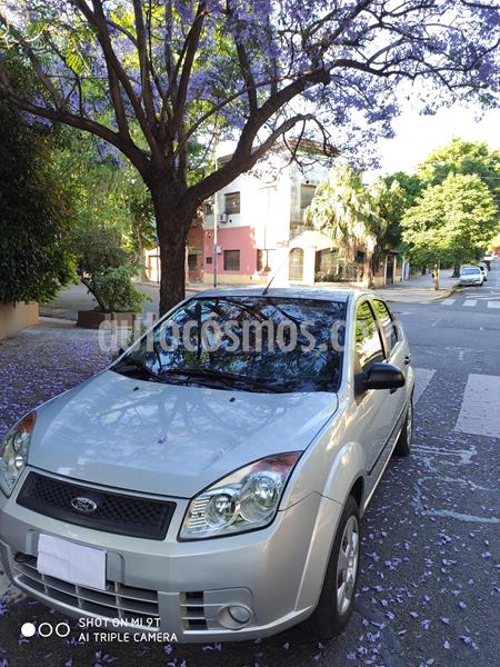 Ford Fiesta Max Ambiente usado (2007) color Gris Plata precio $435.000