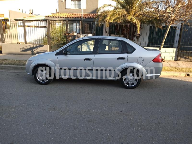 Ford Fiesta Max Ambiente Plus usado (2007) color Gris precio $320.000