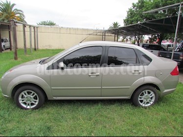 Foto venta Auto usado Ford Fiesta Max Edge Plus (2007) color Champagne precio $154.500