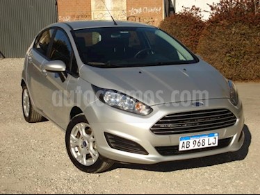 Foto venta Auto usado Ford Fiesta One Edge Plus (2017) color Gris Claro precio $195.000