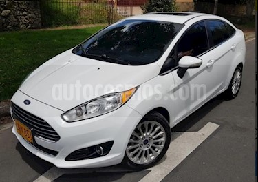 Ford Fiesta Sedan Titanium Aut usado (2015) color Blanco precio $35.900.000