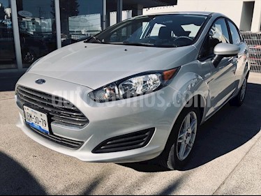 foto Ford Fiesta Sedán SE Aut usado (2019) color Plata precio $230,000