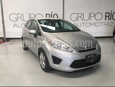 Foto Ford Fiesta Sedan SE Aut usado (2013) color Plata Estelar