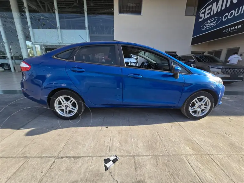 Foto Ford Fiesta Sedan SE usado (2018) color Azul Relampago precio $189,000