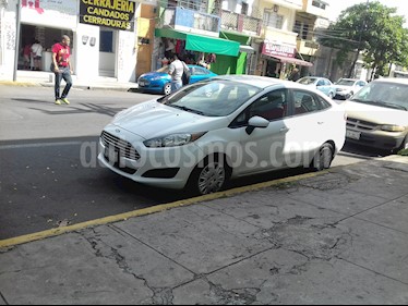 Ford Fiesta Sedan S Aut usado (2014) color Blanco Oxford precio $107,500