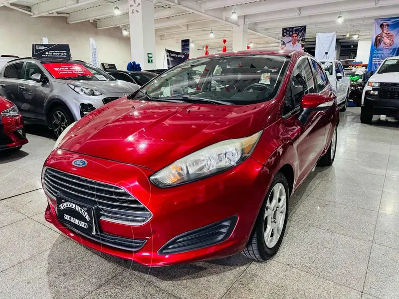 Foto Ford Fiesta Sedan SE Aut usado (2016) color Rojo precio $129,900