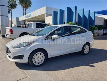 foto Ford Fiesta Sedán S Aut usado (2016) color Blanco precio $150,000