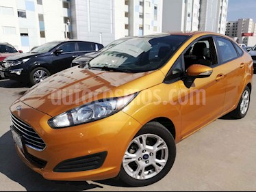 Foto Ford Fiesta Sedan SE usado (2016) color Naranja precio $160,000