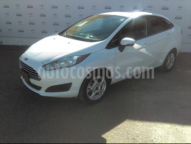 foto Ford Fiesta Sedán SE Aut usado (2016) color Blanco precio $158,000