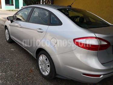 foto Ford Fiesta Sedán S usado (2016) color Plata Estelar precio $135,000