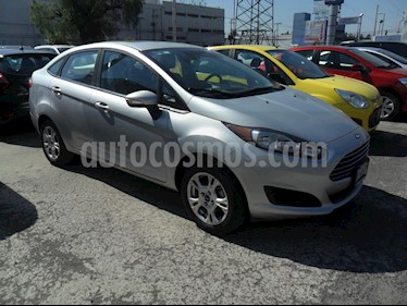 Foto venta Auto Seminuevo Ford Fiesta Sedan SE (2016) color Plata precio $174,000