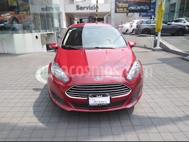 foto Ford Fiesta Sedán SE usado (2016) color Rojo Rubí precio $169,000