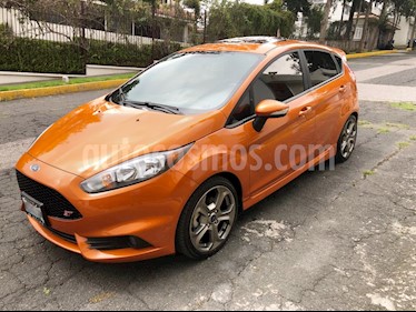 foto Ford Fiesta ST 1.6L usado (2017) color Naranja precio $315,000