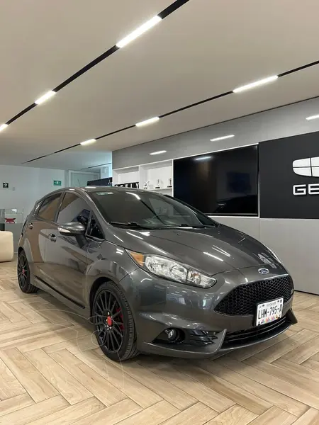Foto Ford Fiesta ST 1.6L usado (2017) color Negro precio $244,900