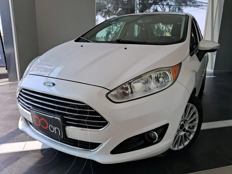 Foto Ford Fiesta ST 1.6L usado (2016) color Blanco precio $190,000