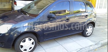foto Ford Fiesta 5P Ambiente Plus usado (2004) color Azul precio $155.000