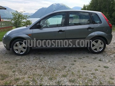 Foto venta Auto usado Ford Fiesta 5P Ambiente (2002) color Gris precio $60.000
