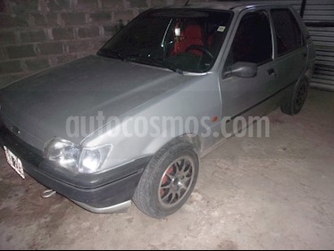 Ford Fiesta 5P LX 1.8 DSL usado (1997) color Gris precio $70.000