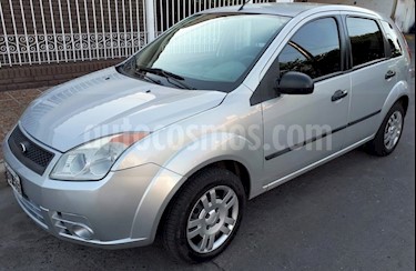 Ford Fiesta 5P Ambiente Plus usado (2009) color Gris precio $285.000