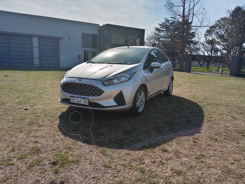 Foto Ford Fiesta  FIESTA  1.6 5P S  PLUS        (KD) usado (2018) color Gris precio $16.900.000