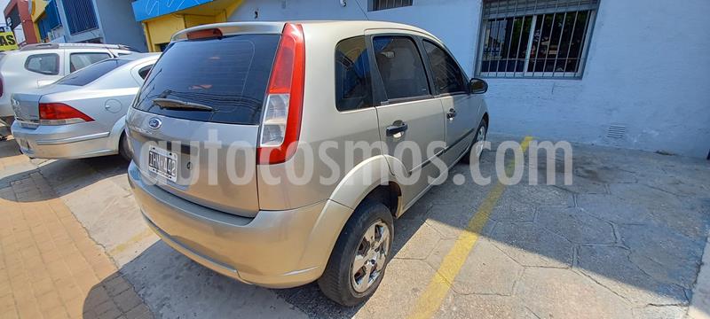Ford Fiesta 5P Ambiente usado (2009) color Bronce precio $320.000