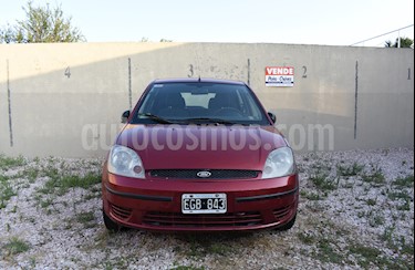 Ford Fiesta 5P Edge usado (2003) color Bordo precio $170.000