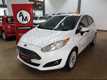 foto Ford Fiesta 5P Titanium Kinetic Design usado (2015) color Blanco precio $640.000