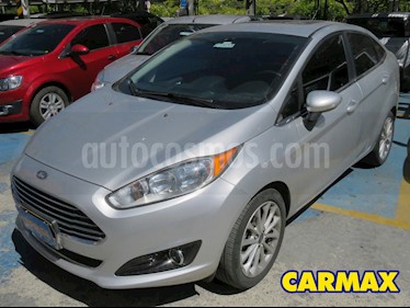foto Ford Fiesta Titanium Aut usado (2017) color Plata precio $42.900.000