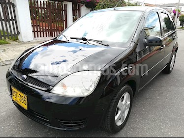 Ford Fiesta 1.0 Supercharger 5P usado (2005) color Negro precio $13.900.000