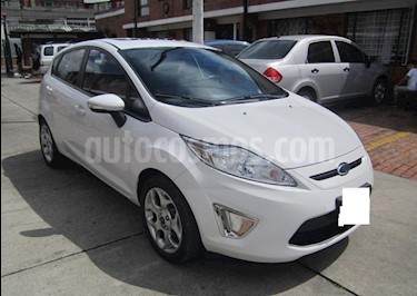 foto Ford Fiesta Titanium usado (2011) color Blanco precio $17.000.000